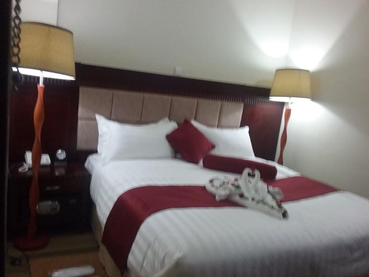 בהר דר Water Front Hotel מראה חיצוני תמונה