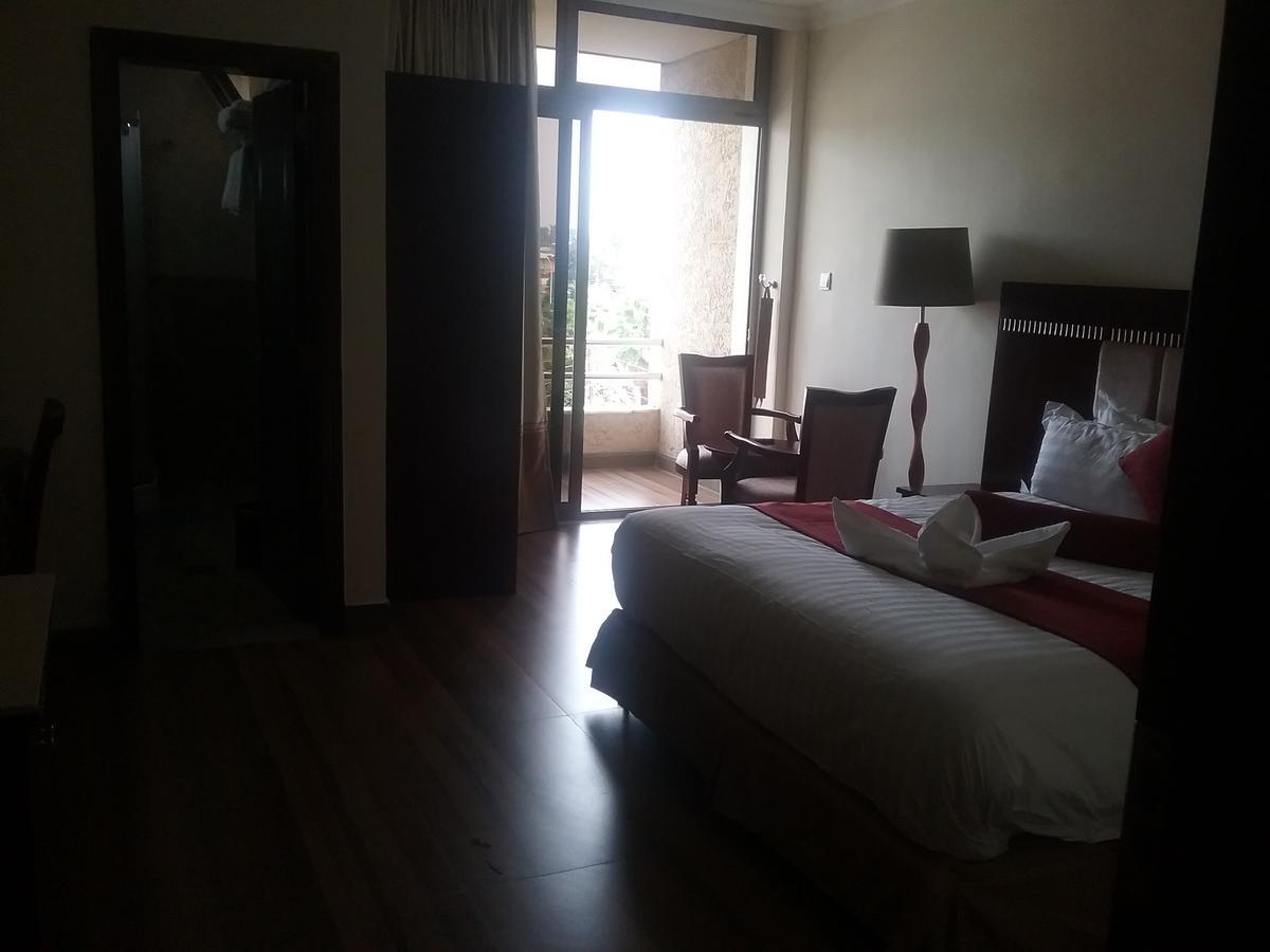 בהר דר Water Front Hotel מראה חיצוני תמונה