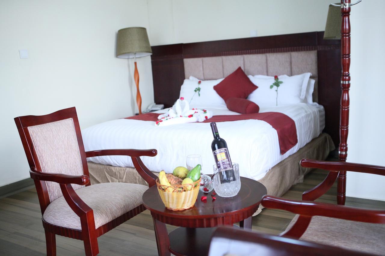 בהר דר Water Front Hotel מראה חיצוני תמונה