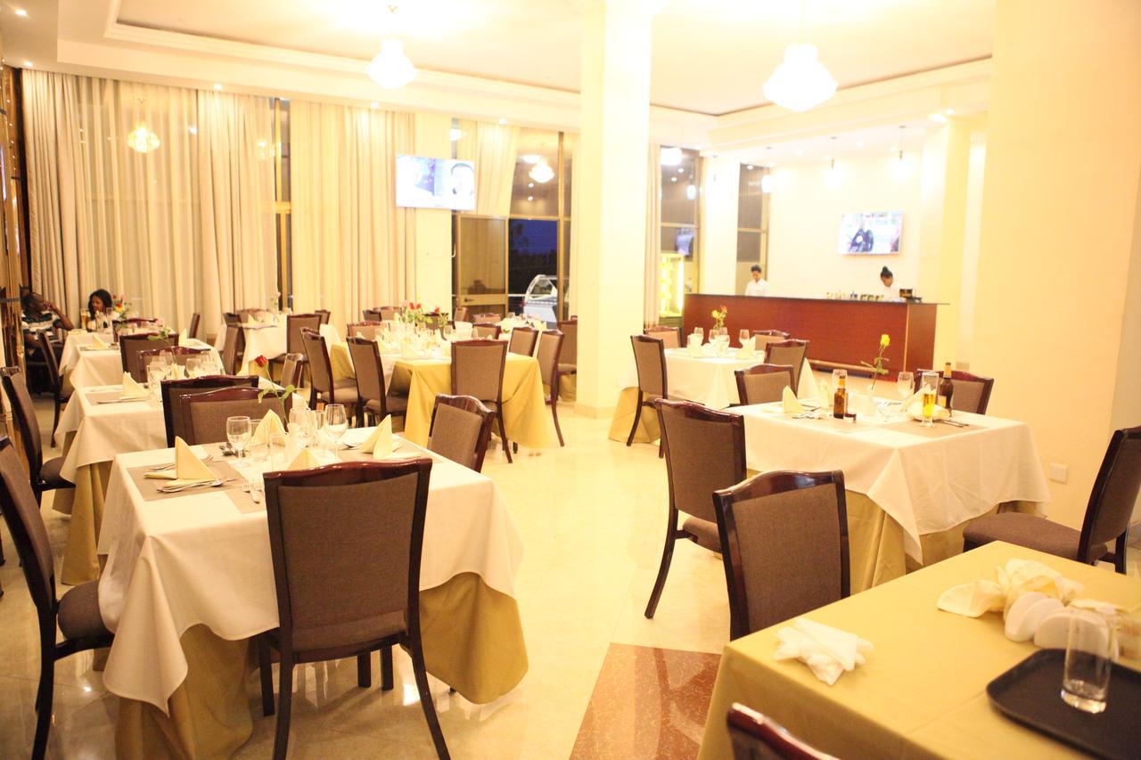 בהר דר Water Front Hotel מראה חיצוני תמונה