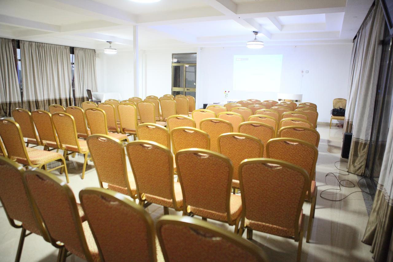 בהר דר Water Front Hotel מראה חיצוני תמונה