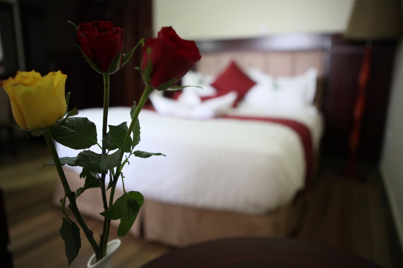 בהר דר Water Front Hotel מראה חיצוני תמונה