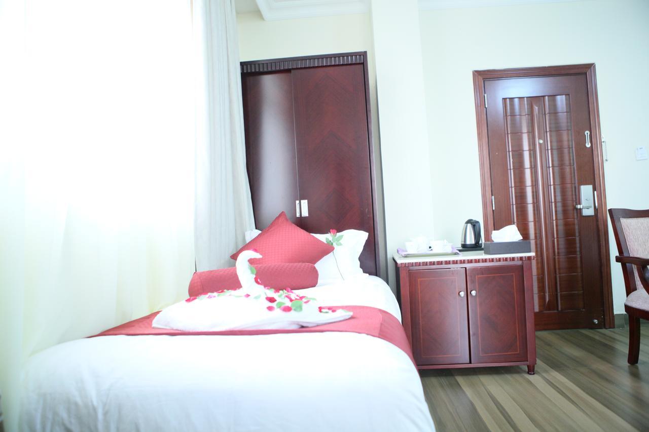 בהר דר Water Front Hotel מראה חיצוני תמונה