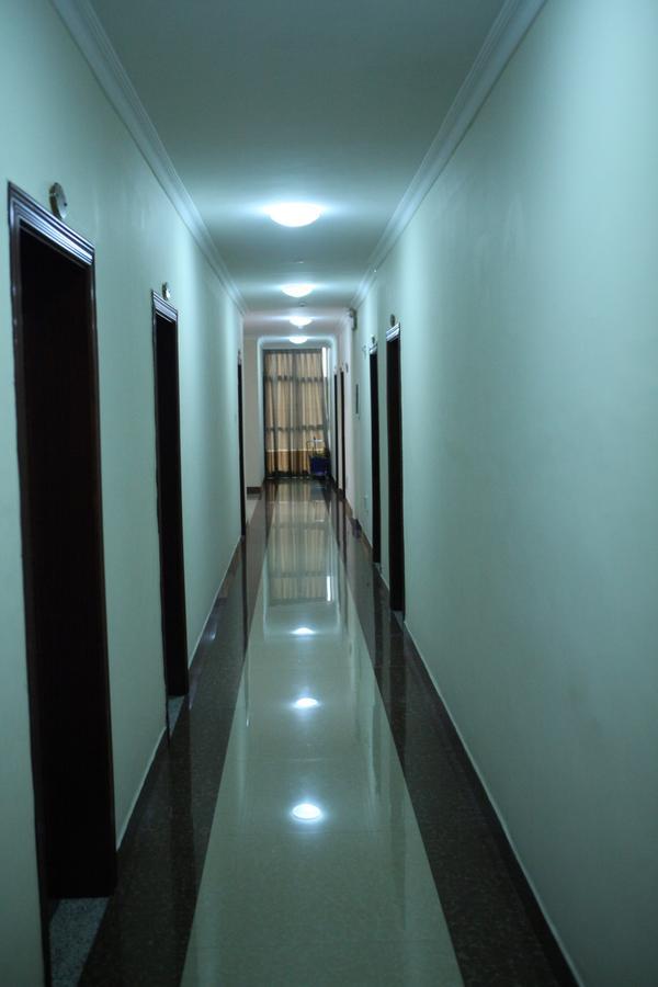 בהר דר Water Front Hotel מראה חיצוני תמונה